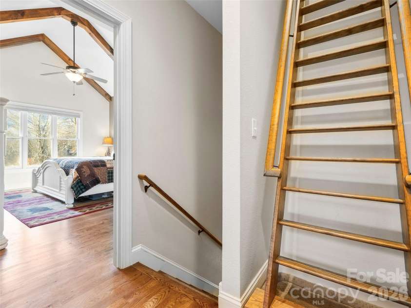 262 Sweet Birch Drive, Maggie Valley, NC 28751.  MLS# CAR4335335, YatesRealty ID 2025. 