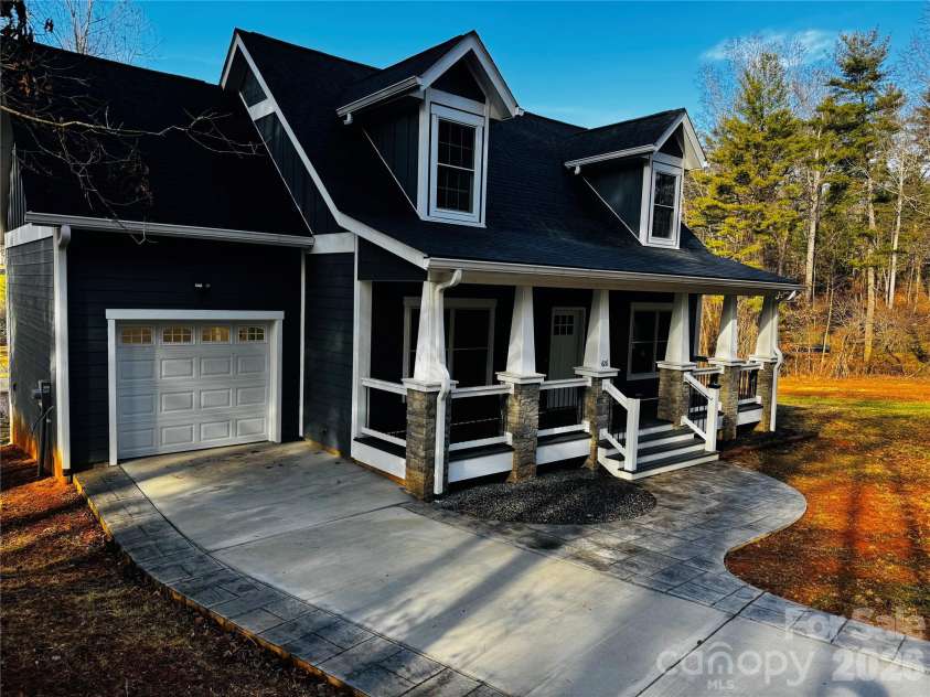 426 Shadow Wood Drive, Leicester, NC 28748.  MLS# CAR4349631, YatesRealty ID 2025. 