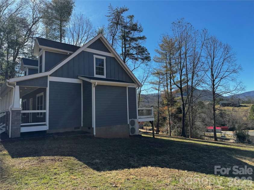 426 Shadow Wood Drive, Leicester, NC 28748.  MLS# CAR4349631, YatesRealty ID 2025. 