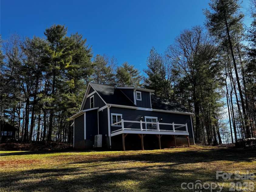 426 Shadow Wood Drive, Leicester, NC 28748.  MLS# CAR4349631, YatesRealty ID 2025. 