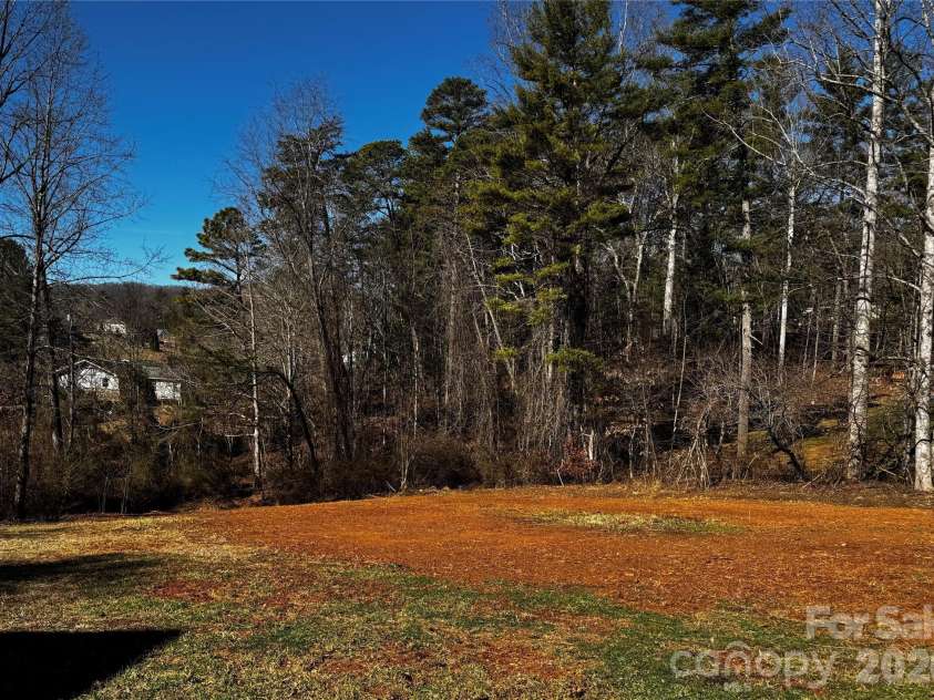 426 Shadow Wood Drive, Leicester, NC 28748.  MLS# CAR4349631, YatesRealty ID 2025. 