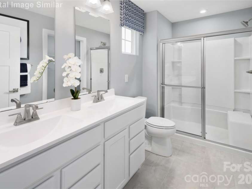 3287 Eller Drive Extension, Hickory, NC 28602.  MLS# CAR4344972, YatesRealty ID 20253. 