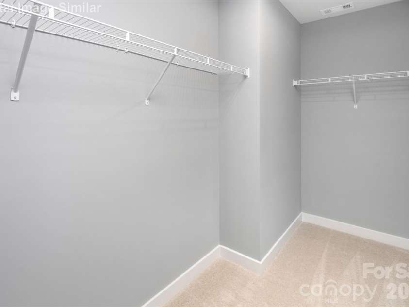 3287 Eller Drive Extension, Hickory, NC 28602.  MLS# CAR4344972, YatesRealty ID 20253. Primary Bedroom Closet