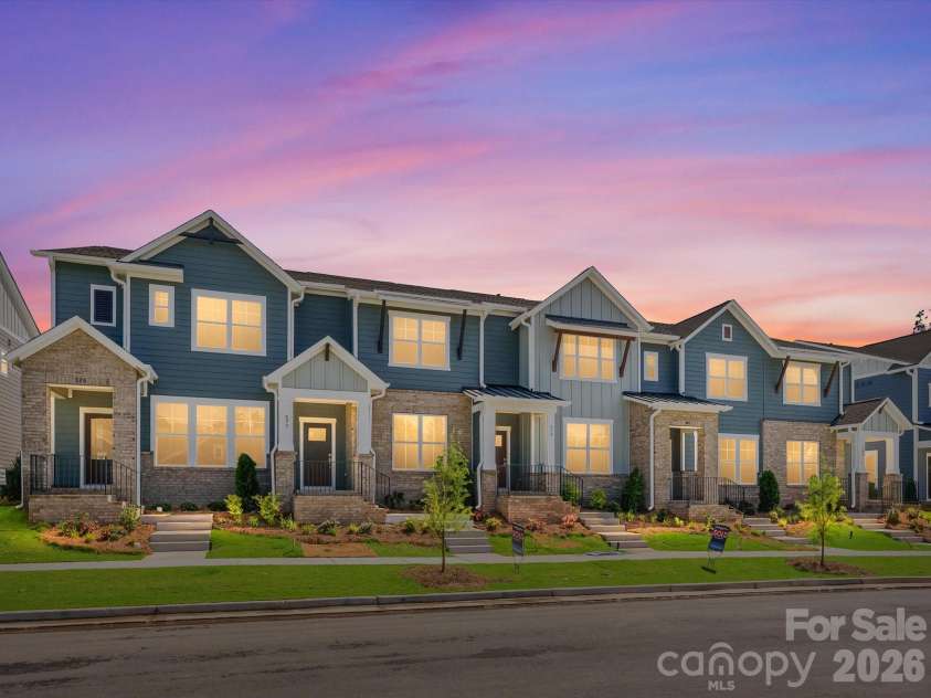 581 Cape Cod Way, Rock Hill, SC 29732.  MLS# CAR4361298, YatesRealty ID 20256. 581 Cape Cod Way