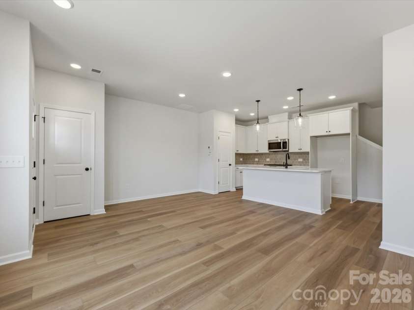 581 Cape Cod Way, Rock Hill, SC 29732.  MLS# CAR4361298, YatesRealty ID 20256. Dining Nook