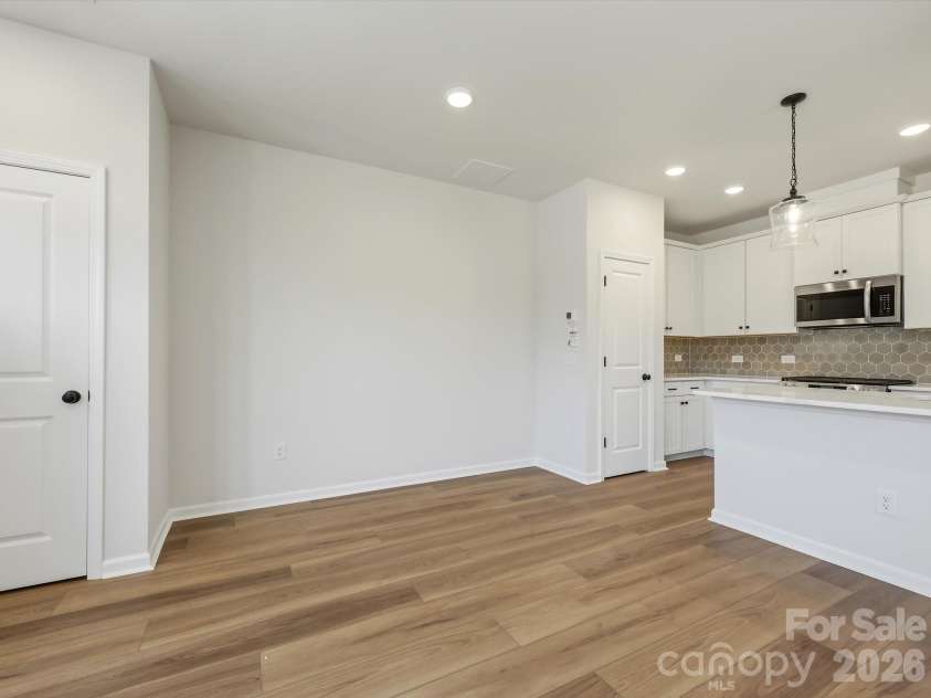 581 Cape Cod Way, Rock Hill, SC 29732.  MLS# CAR4361298, YatesRealty ID 20256. Dining Nook