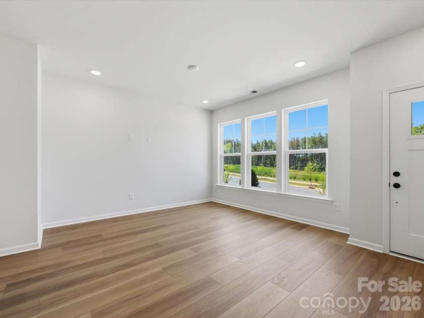 581 Cape Cod Way, Rock Hill, SC 29732.  MLS# CAR4361298, YatesRealty ID 20256. Family Room