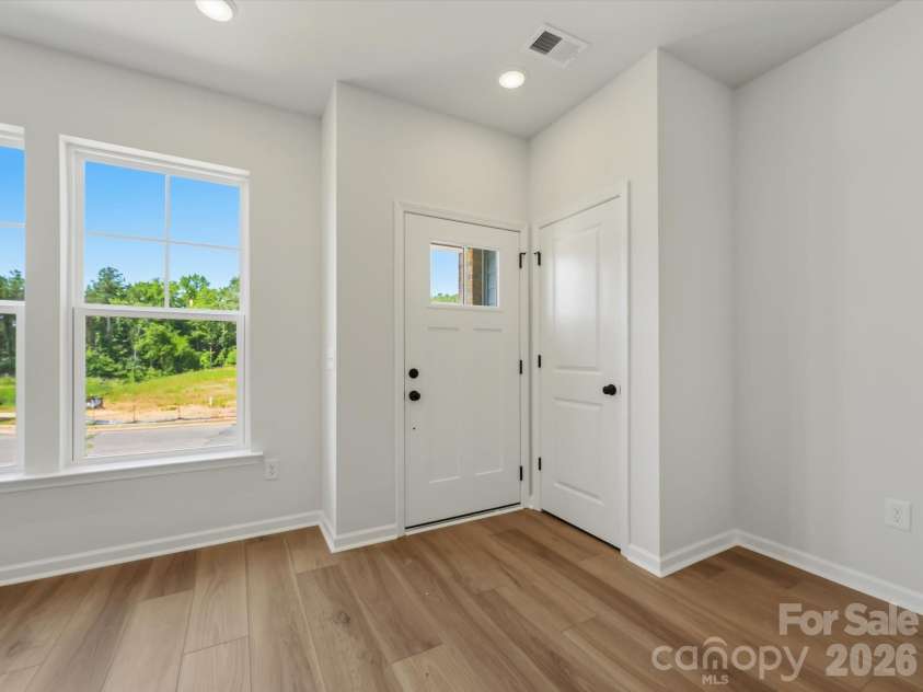 581 Cape Cod Way, Rock Hill, SC 29732.  MLS# CAR4361298, YatesRealty ID 20256. Foyer