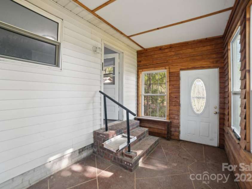 2679 Providence Mill Road, Maiden, NC 28650.  MLS# CAR4245549, YatesRealty ID 20258. 