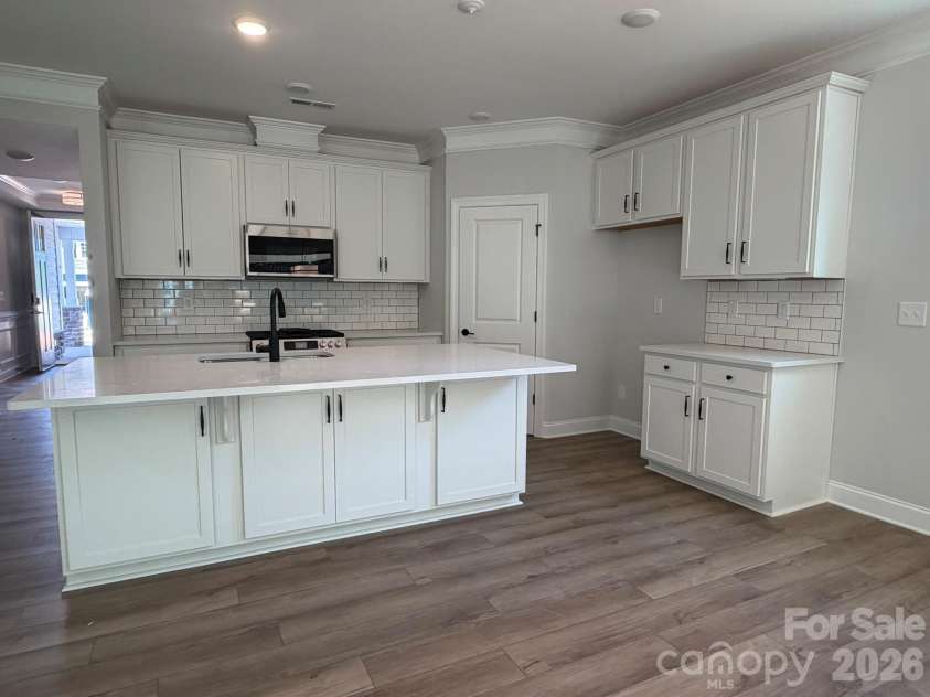 728 Clovis Street, Rock Hill, SC 29730.  MLS# CAR4371191, YatesRealty ID 20259. Kitchen
