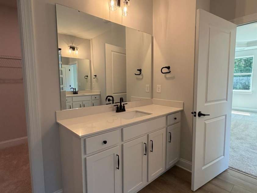 728 Clovis Street, Rock Hill, SC 29730.  MLS# CAR4371191, YatesRealty ID 20259. Primary Bathroom