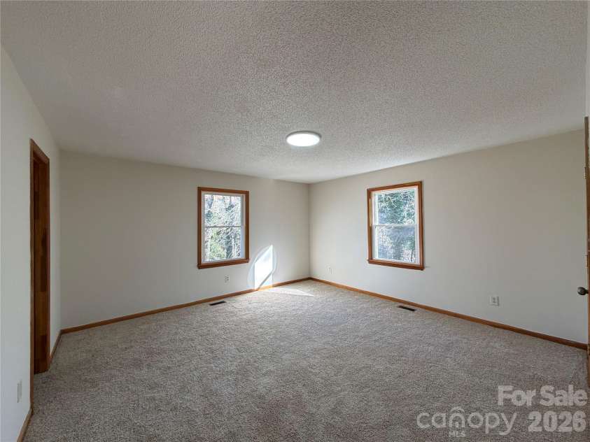 424 Holland Drive, Statesville, NC 28677.  MLS# CAR4335515, YatesRealty ID 2026. Primary Bedroom