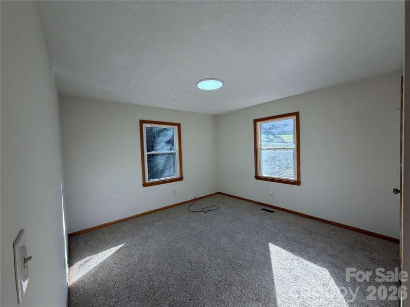 424 Holland Drive, Statesville, NC 28677.  MLS# CAR4335515, YatesRealty ID 2026. Seconday bedroom
