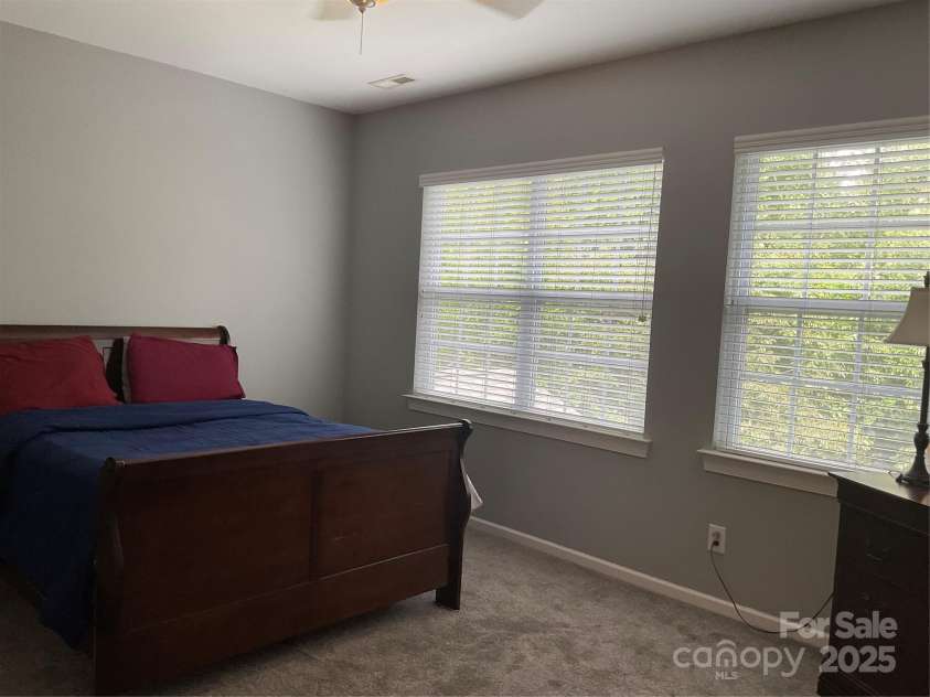 13123 Ashley Meadow Drive, Charlotte, NC 28213.  MLS# CAR4255597, YatesRealty ID 20261. 