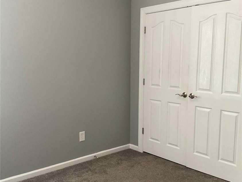 13123 Ashley Meadow Drive, Charlotte, NC 28213.  MLS# CAR4255597, YatesRealty ID 20261. 