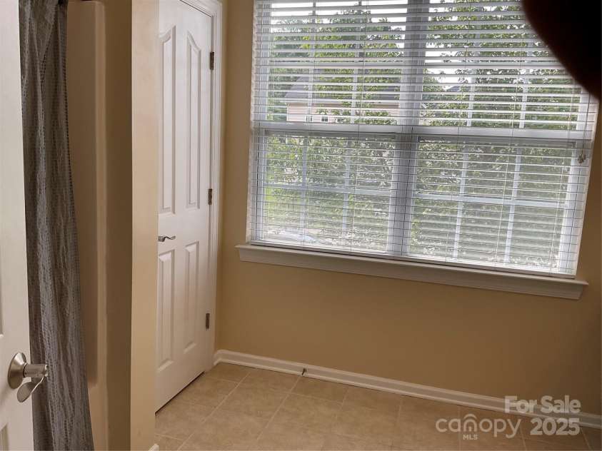 13123 Ashley Meadow Drive, Charlotte, NC 28213.  MLS# CAR4255597, YatesRealty ID 20261. 