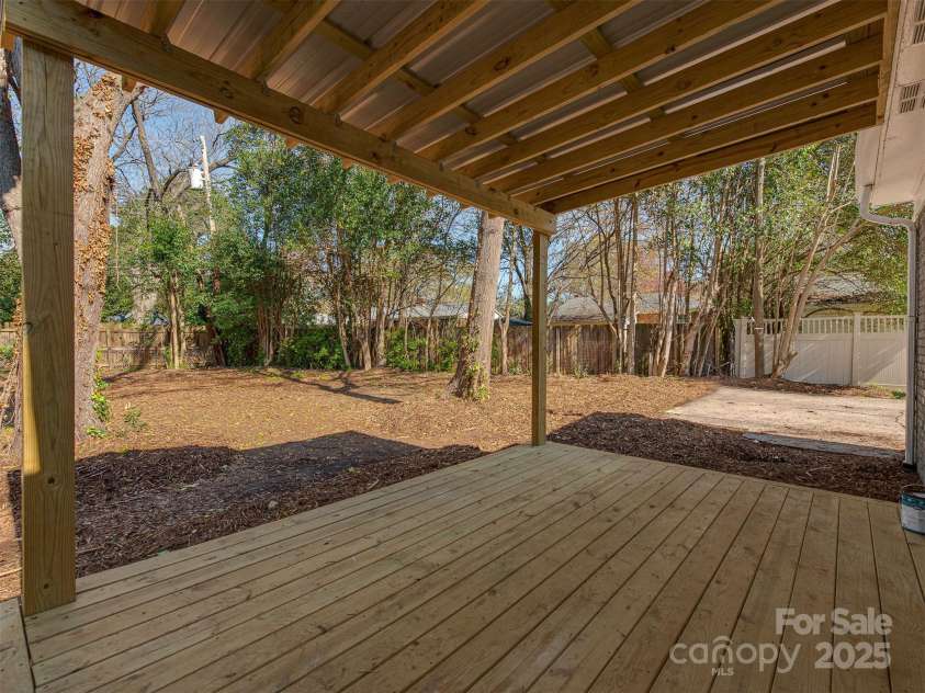 1147 Norland Road, Charlotte, NC 28205.  MLS# CAR4256153, YatesRealty ID 20263. 