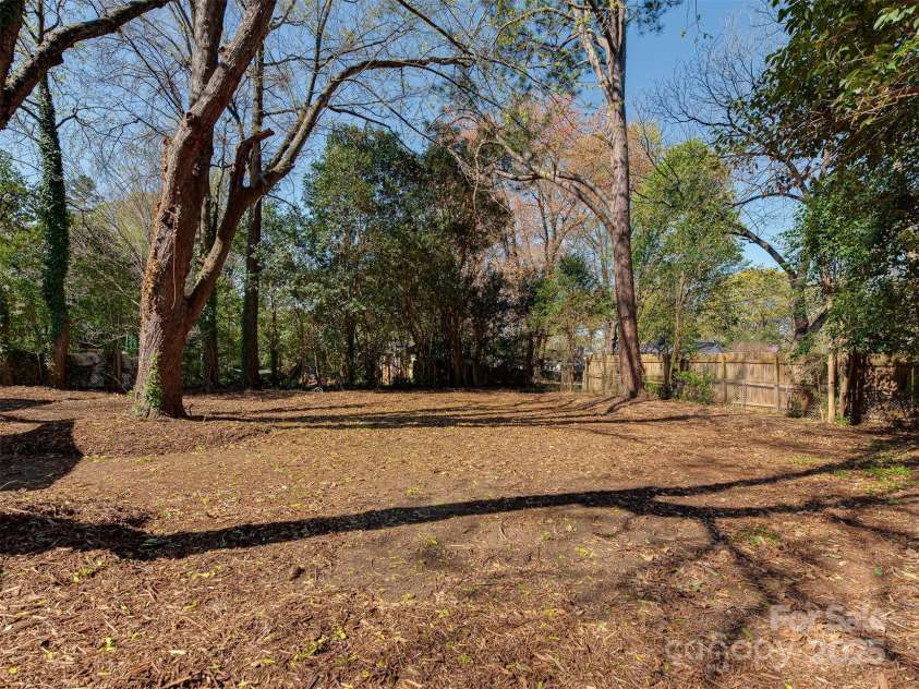 1147 Norland Road, Charlotte, NC 28205.  MLS# CAR4256153, YatesRealty ID 20263. 