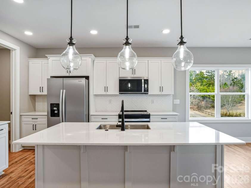 112 Chapel Crossing Lane, Weaverville, NC 28787.  MLS# CAR4337353, YatesRealty ID 20267. 