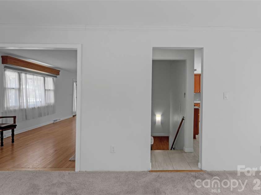 3291 Burton Road, Thomasville, NC 27360.  MLS# CAR4359513, YatesRealty ID 20268. 