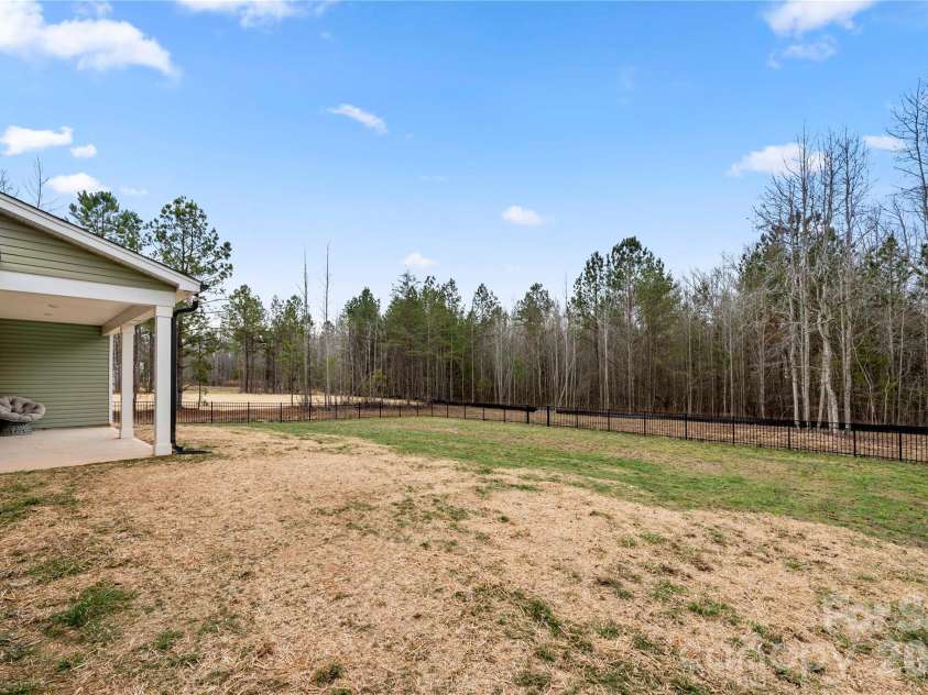3073 Meadowcrest Drive, Clover, SC 29710.  MLS# CAR4345554, YatesRealty ID 2027. 