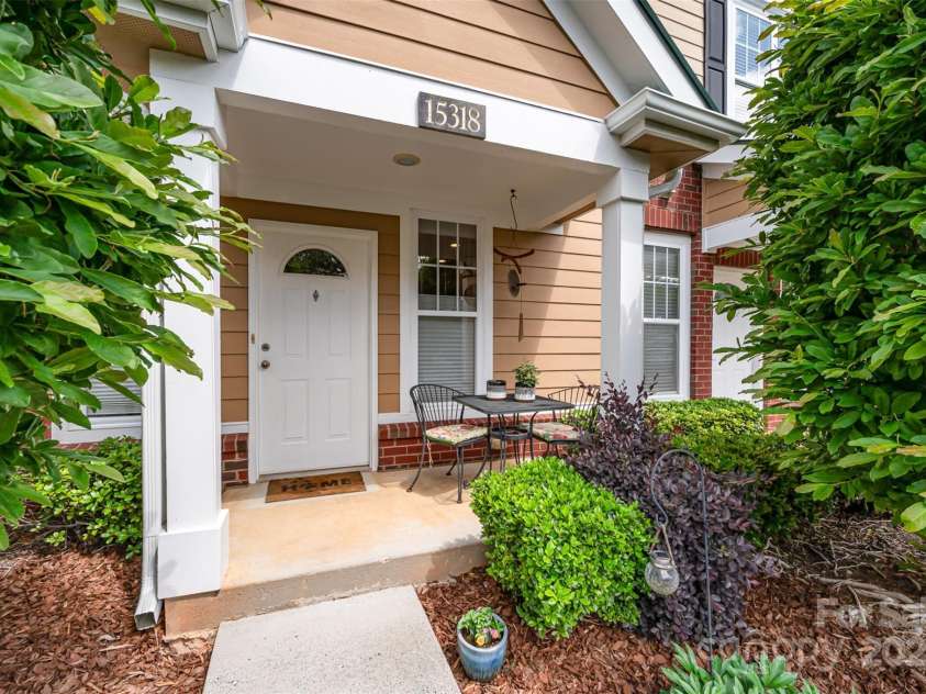 15318 Coventry Court Lane, Charlotte, NC 28277.  MLS# CAR4252631, YatesRealty ID 20270. Covered Front Porch