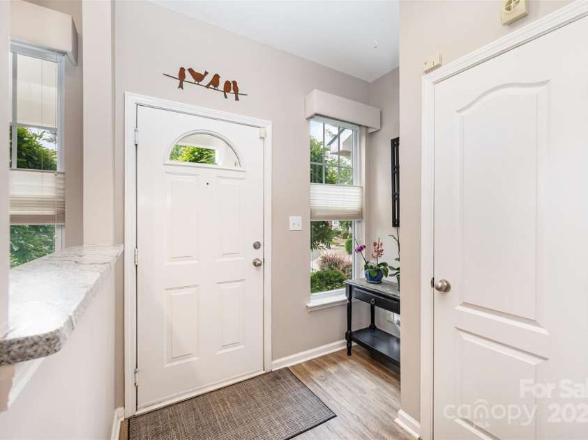 15318 Coventry Court Lane, Charlotte, NC 28277.  MLS# CAR4252631, YatesRealty ID 20270. Front Entry