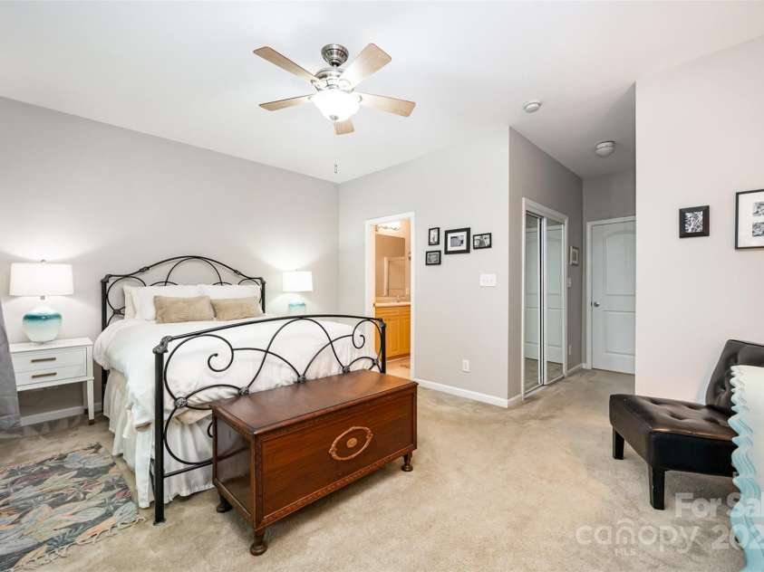 15318 Coventry Court Lane, Charlotte, NC 28277.  MLS# CAR4252631, YatesRealty ID 20270. Primary Bedroom