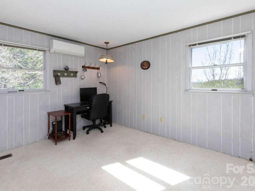 181 Leisure Ridge Drive, Mars Hill, NC 28754.  MLS# CAR4358251, YatesRealty ID 20271. Main Level Bedroom
