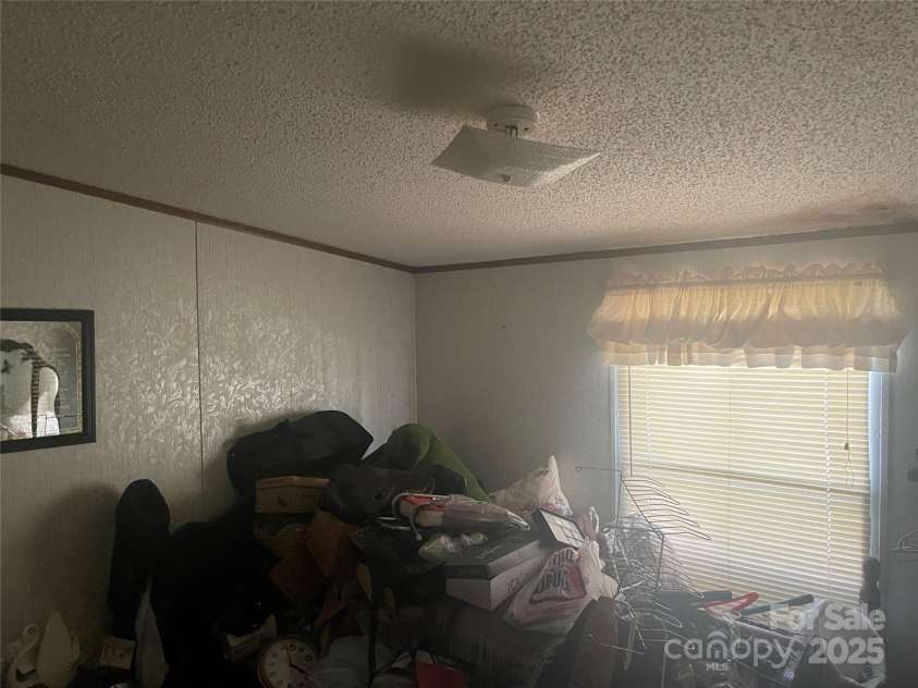 433 Geroid Street, Salisbury, NC 28144.  MLS# CAR4245748, YatesRealty ID 20272. 