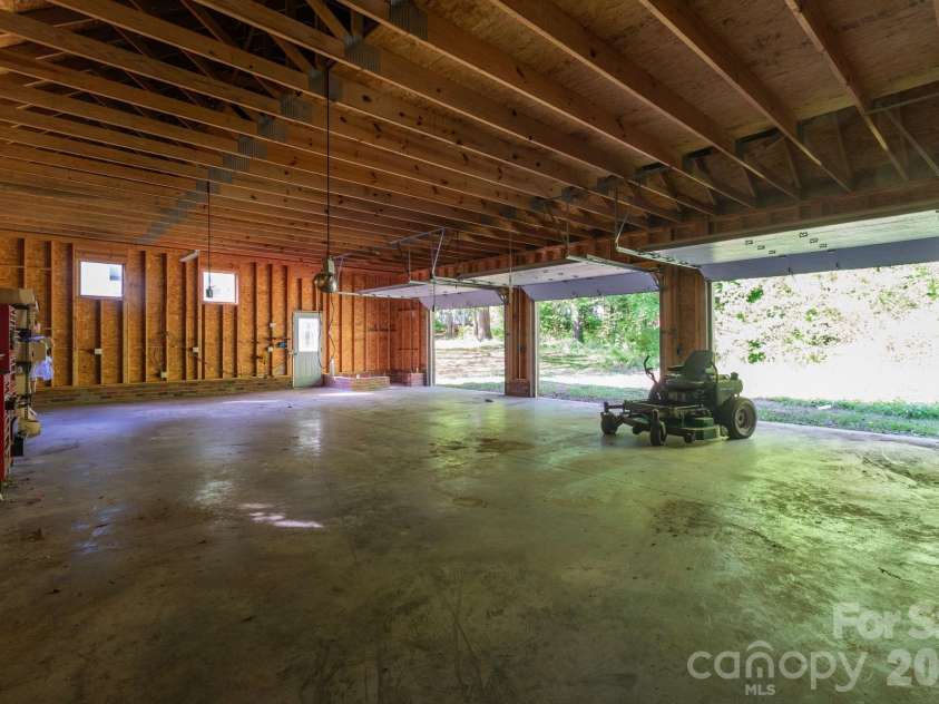 445 Quail Drive, Salisbury, NC 28147.  MLS# CAR4373863, YatesRealty ID 20272. Detached 3 car garage