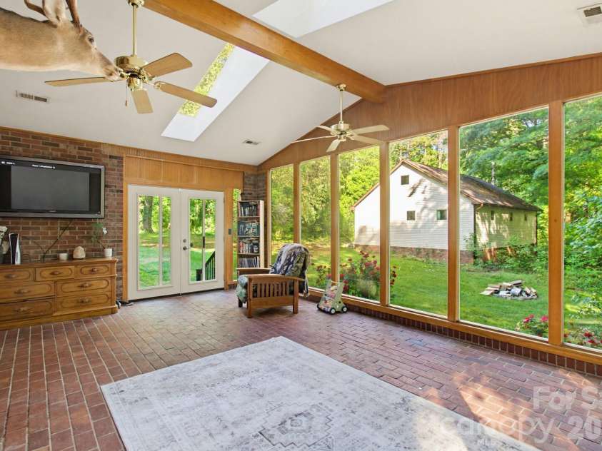 445 Quail Drive, Salisbury, NC 28147.  MLS# CAR4373863, YatesRealty ID 20272. Sunroom
