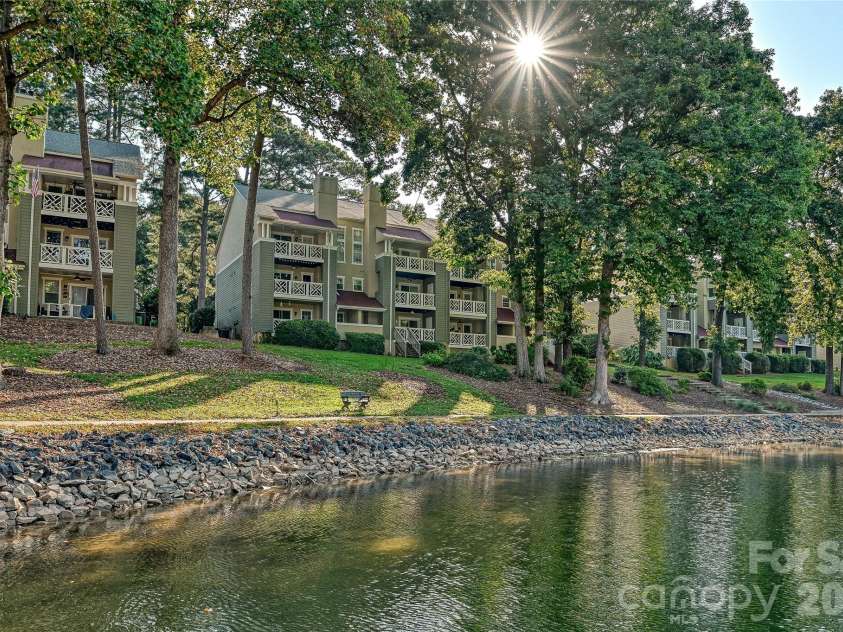 19901 Henderson Road, Cornelius, NC 28031.  MLS# CAR4375227, YatesRealty ID 20273. 