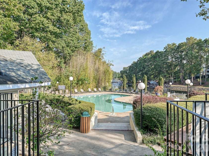 19901 Henderson Road, Cornelius, NC 28031.  MLS# CAR4375227, YatesRealty ID 20273. 