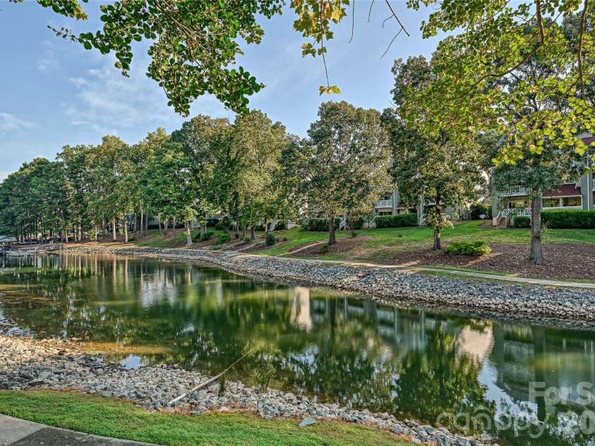 19901 Henderson Road, Cornelius, NC 28031.  MLS# CAR4375227, YatesRealty ID 20273. 