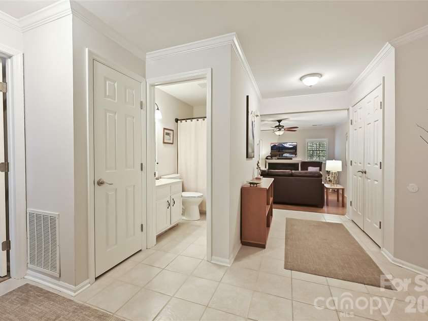 19901 Henderson Road, Cornelius, NC 28031.  MLS# CAR4375227, YatesRealty ID 20273. 