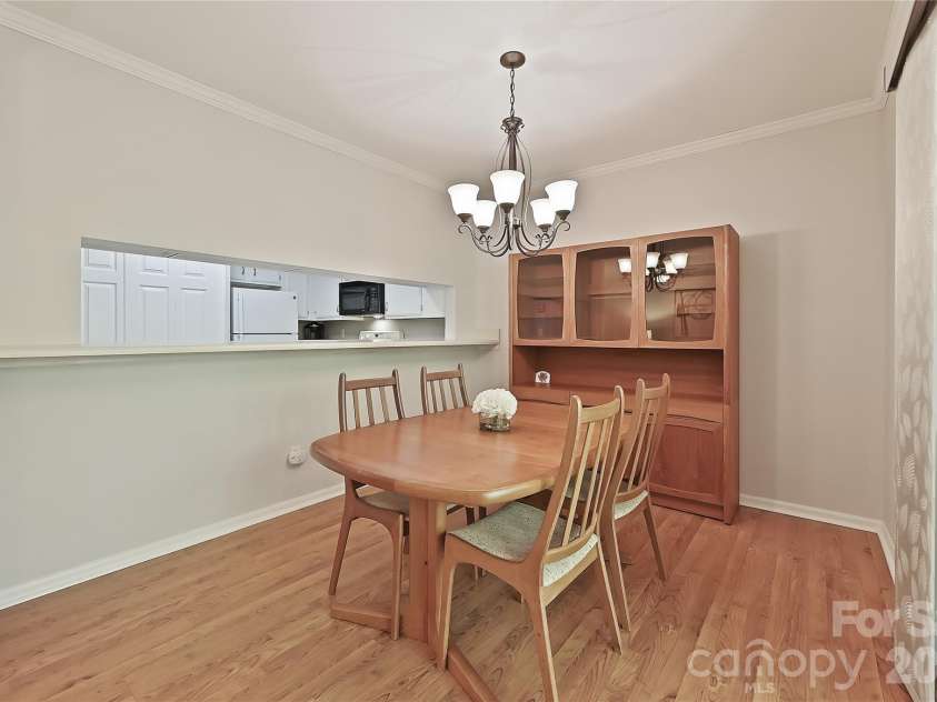 19901 Henderson Road, Cornelius, NC 28031.  MLS# CAR4375227, YatesRealty ID 20273. 
