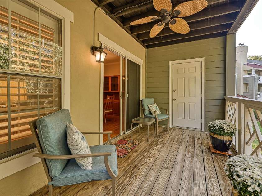 19901 Henderson Road, Cornelius, NC 28031.  MLS# CAR4375227, YatesRealty ID 20273. 