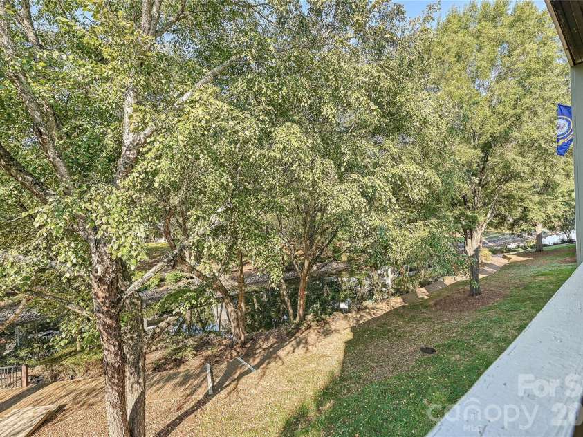 19901 Henderson Road, Cornelius, NC 28031.  MLS# CAR4375227, YatesRealty ID 20273. 