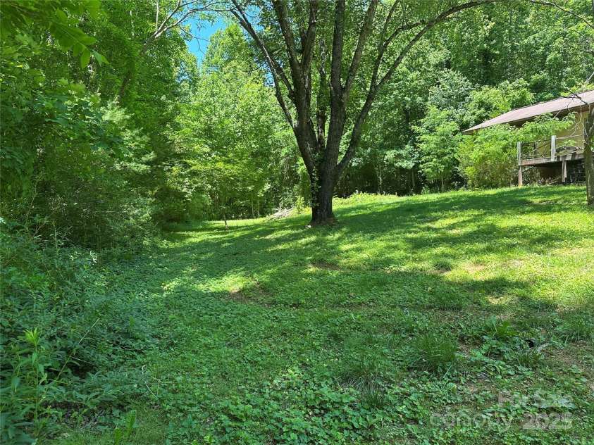 204 Long Street, Marion, NC 28752.  MLS# CAR4264615, YatesRealty ID 20273. 