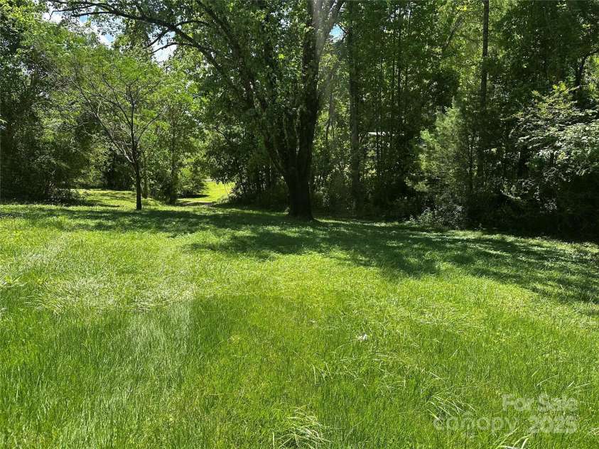 204 Long Street, Marion, NC 28752.  MLS# CAR4264615, YatesRealty ID 20273. 