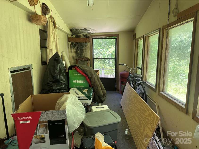 204 Long Street, Marion, NC 28752.  MLS# CAR4264615, YatesRealty ID 20273. 