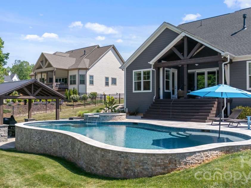 176 Hidden Meadows Drive, Mooresville, NC 28117.  MLS# CAR4372759, YatesRealty ID 20274. 