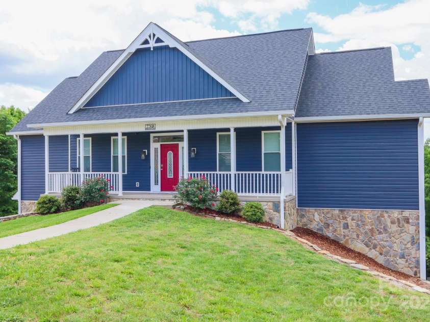 7768 Pinecone Lane, Hickory, NC 28602.  MLS# CAR4257441, YatesRealty ID 20276. Front of Home
