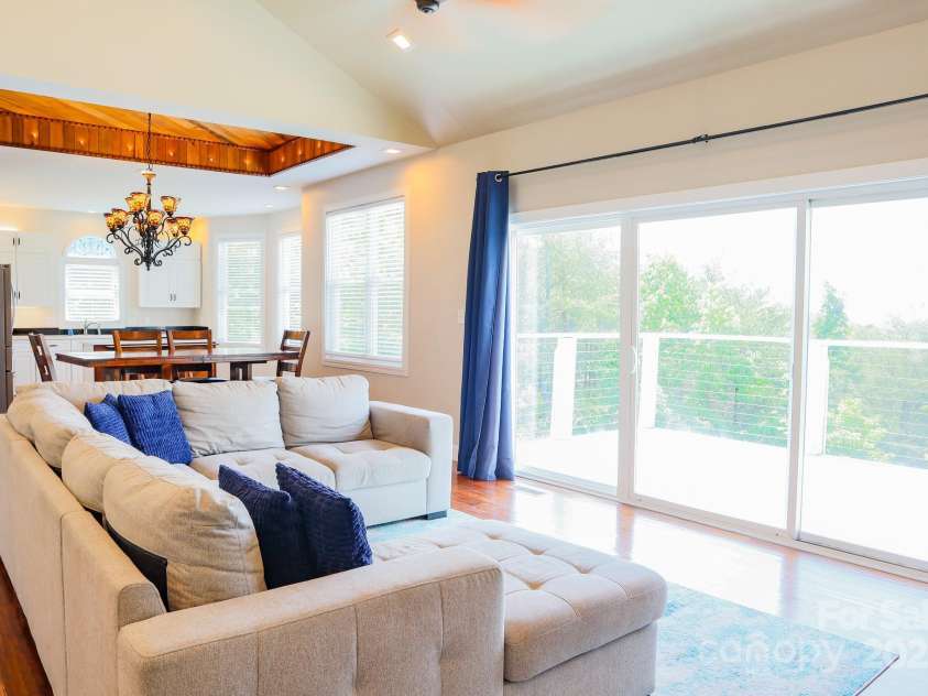 7768 Pinecone Lane, Hickory, NC 28602.  MLS# CAR4257441, YatesRealty ID 20276. LR view looking towards dining  kitchen