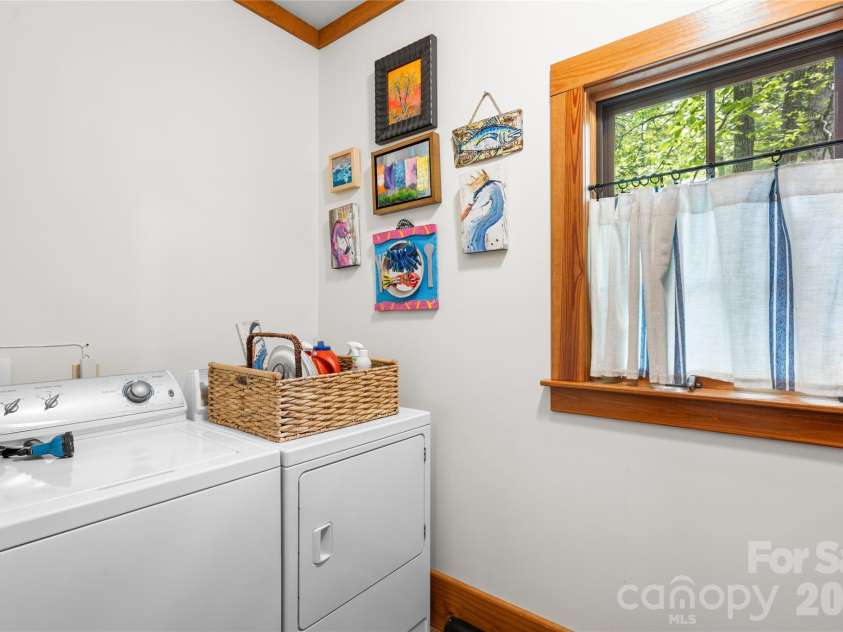 536 Hawk Mountain Road, Lake Toxaway, NC 28747.  MLS# CAR4379060, YatesRealty ID 20277. 