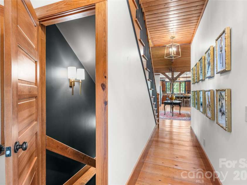 536 Hawk Mountain Road, Lake Toxaway, NC 28747.  MLS# CAR4379060, YatesRealty ID 20277. 