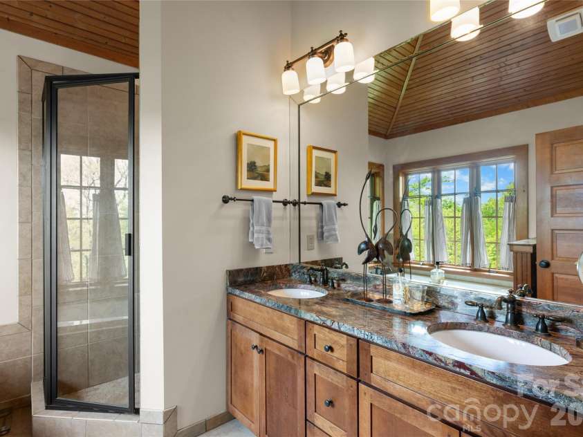 536 Hawk Mountain Road, Lake Toxaway, NC 28747.  MLS# CAR4379060, YatesRealty ID 20277. 