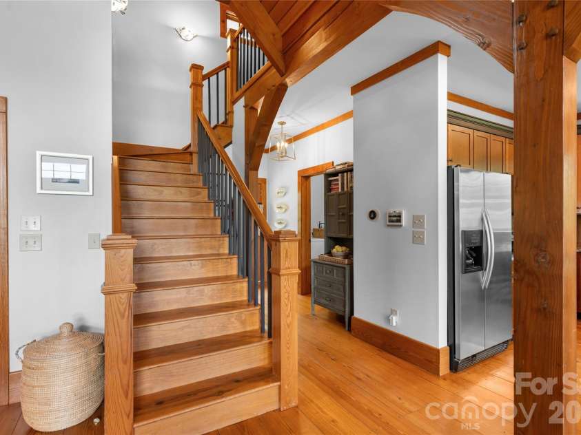 536 Hawk Mountain Road, Lake Toxaway, NC 28747.  MLS# CAR4379060, YatesRealty ID 20277. 