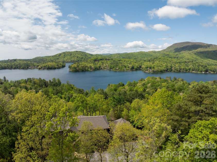 536 Hawk Mountain Road, Lake Toxaway, NC 28747.  MLS# CAR4379060, YatesRealty ID 20277. 